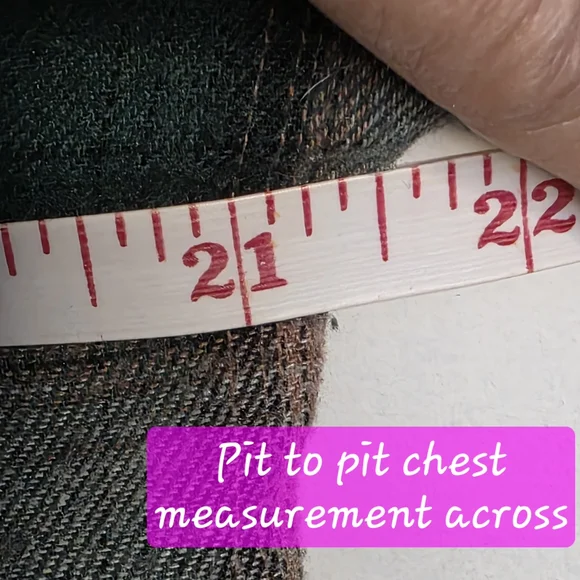 Women's Green Plaid Button-Down Shacket - Picture 9 of 12